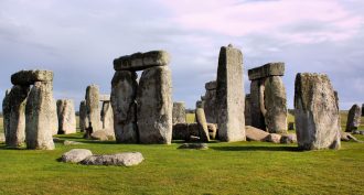 080118_BB_stonehenge_feat.jpg